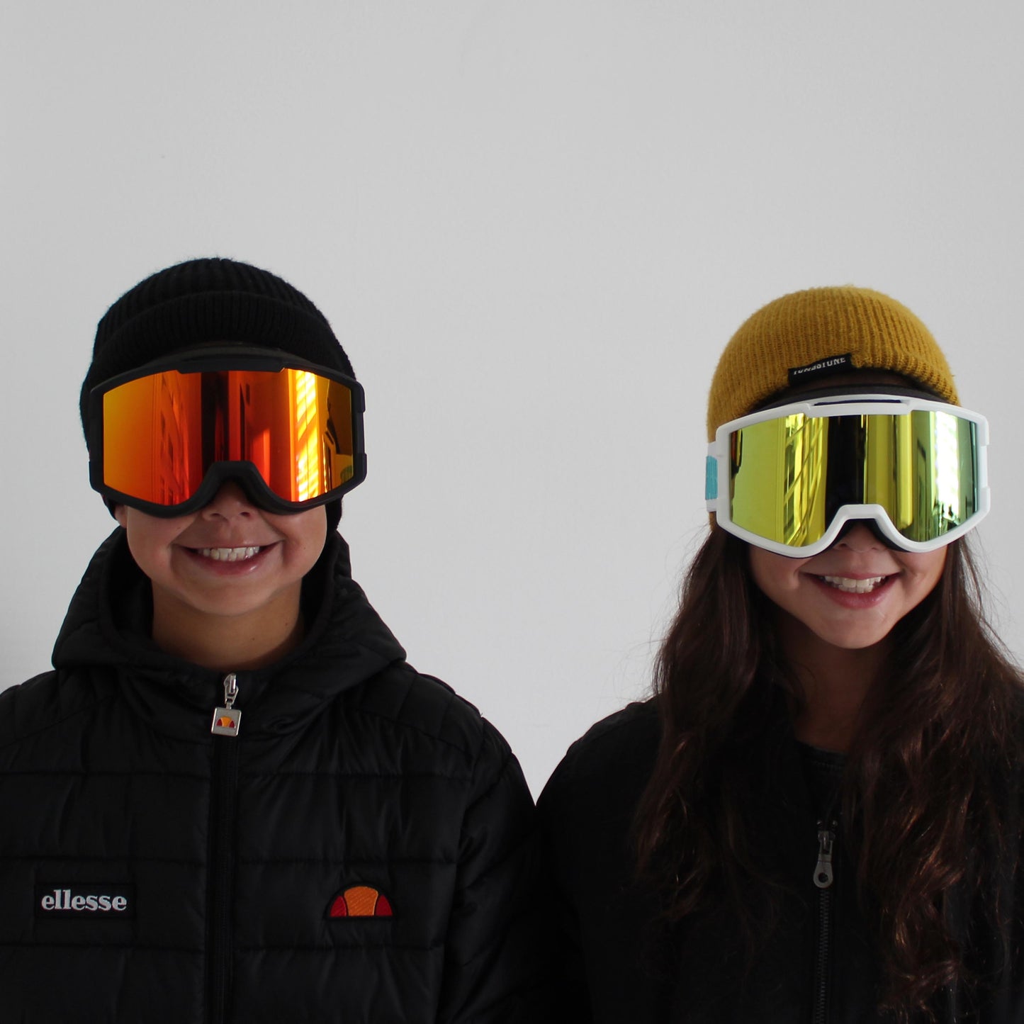 Groms Red/Black | Kids Snow Goggles